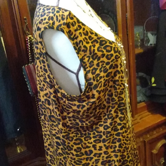 Tank top cheetah pattern - Picture 3 of 5